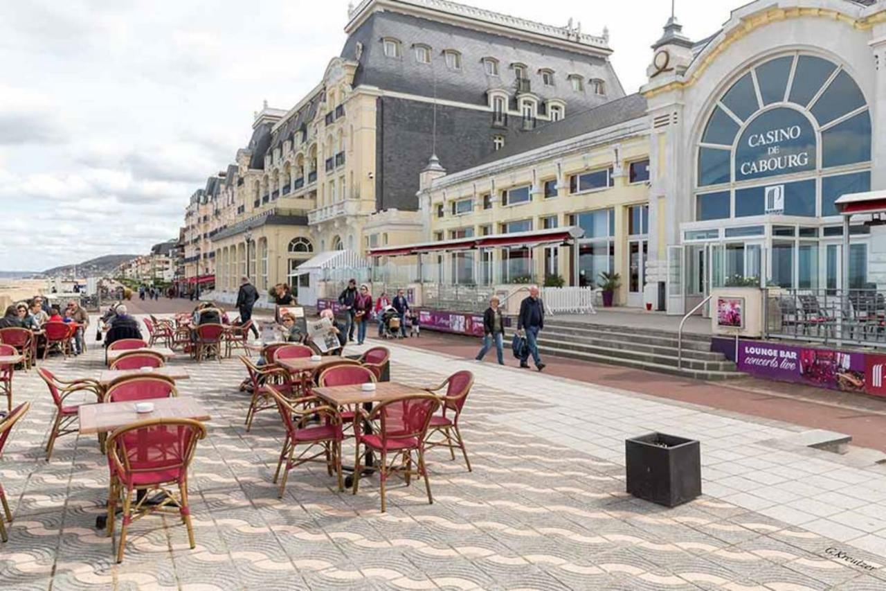 Charmant 2 Pieces A 500 M Des Plages Et Du Centre Cabourg Exterior photo