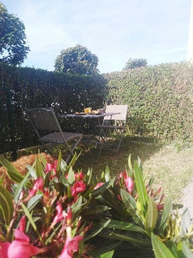 Charmant 2 Pieces A 500 M Des Plages Et Du Centre Cabourg Exterior photo
